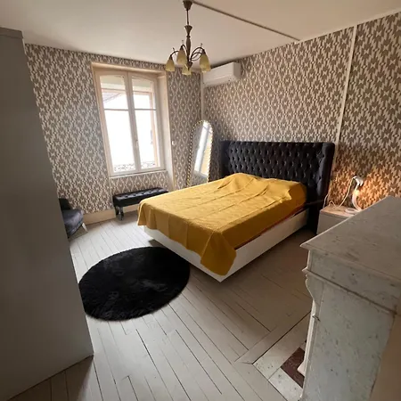 Privatunterkunft Royales *